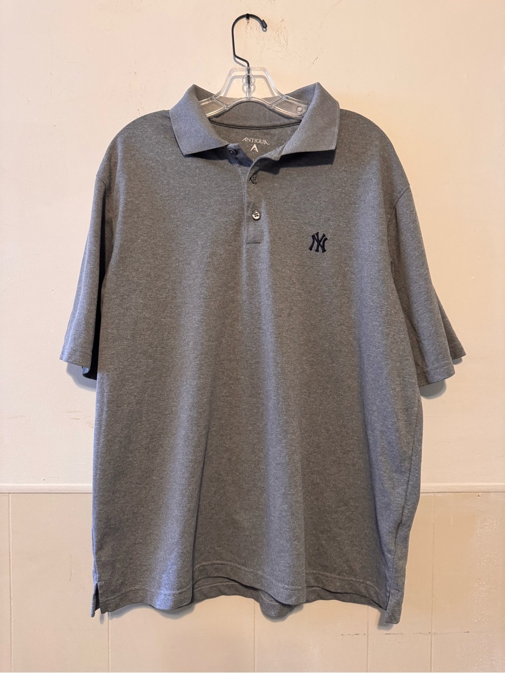 Antigua New York Yankees Polo Shirt Men’s Large Gray MLB Embroidered Logo Golf
